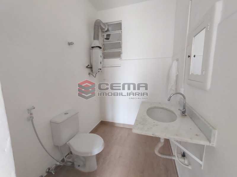 Conheça banheiro social do imóvel - Excelente Apartamento Quarto e sala com vaga em Botafogo - LAAP12842 - 10 banheiro social - Excelente Apartamento Quarto e sala com vaga em Botafogo - LAAP12842 - 10