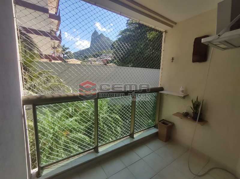Conheça vista do imóvel - Excelente Apartamento MOBILIADO com 2 quartos, suíte e vaga em Botafogo - LAAP25099 - 1 vista - Excelente Apartamento MOBILIADO com 2 quartos, suíte e vaga em Botafogo - LAAP25099 - 1