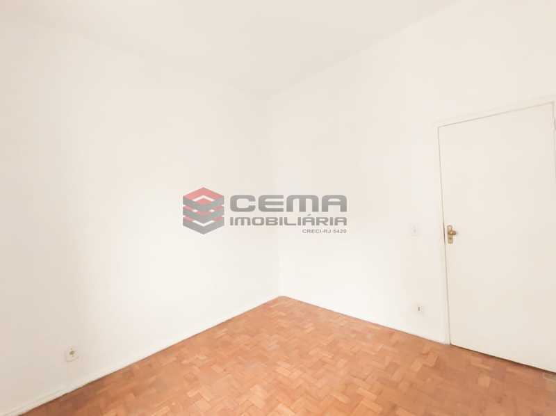 Conheça Primeiro quarto 3 do imóvel - Excelente apartamento de dois quartos no Flamengo. EXCLUSIVIDADE!! - LAAP25103 - 9 Primeiro quarto 3 - Excelente apartamento de dois quartos no Flamengo. EXCLUSIVIDADE!! - LAAP25103 - 9
