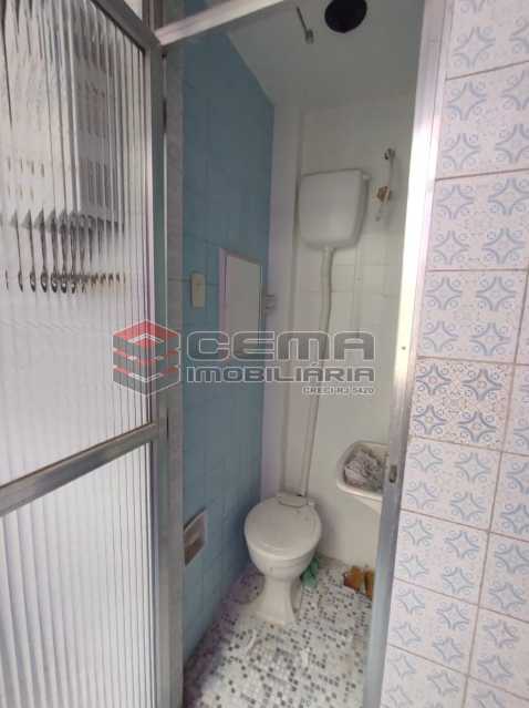 Conheça banheiro de serviço do imóvel - Excelente Apartamento 2 quartos na Tijuca - LAAP25110 - 17 banheiro de serviço - Excelente Apartamento 2 quartos na Tijuca - LAAP25110 - 17