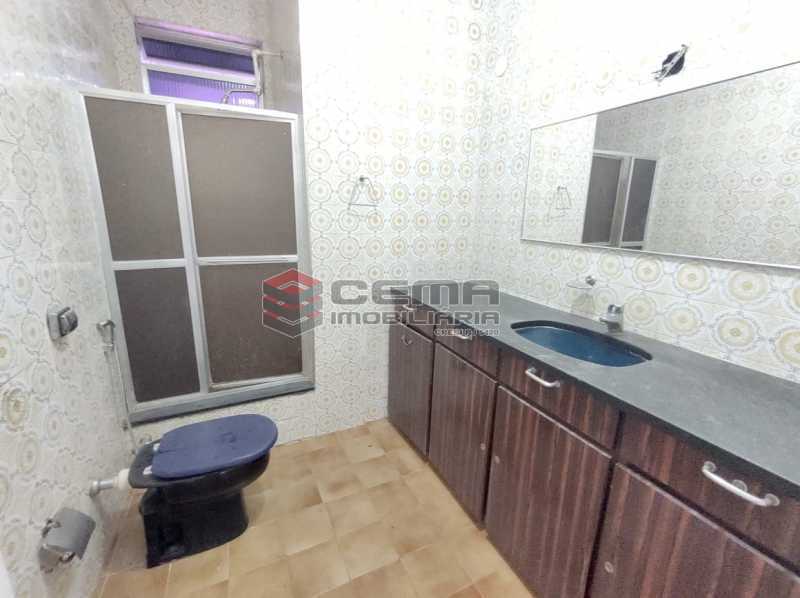 Conheça banheiro social do imóvel - Excelente Apartamento 2 quartos na Tijuca - LAAP25110 - 14 banheiro social - Excelente Apartamento 2 quartos na Tijuca - LAAP25110 - 14