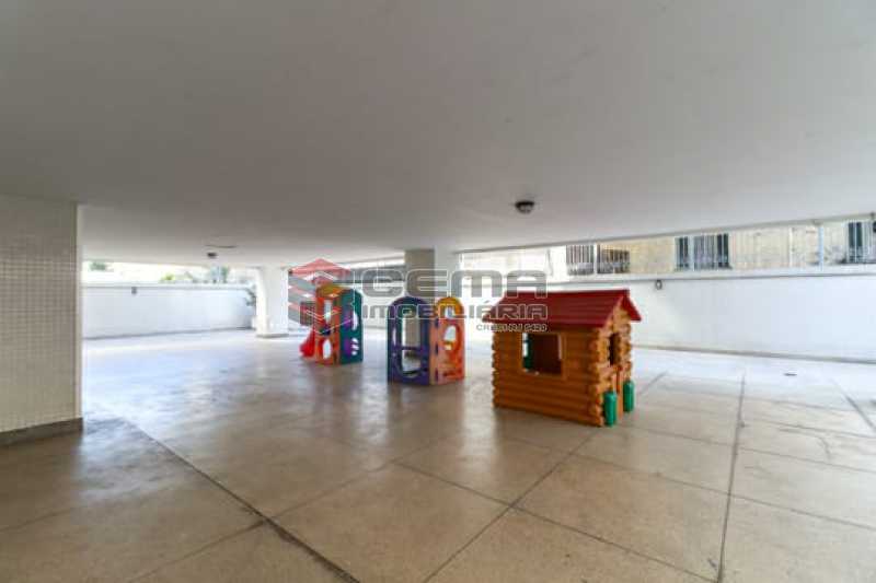 Conheça Play. do imóvel - Dois quartos com vaga Laranjeiras!!! - LAAP25146 - 20 Play. - Dois quartos com vaga Laranjeiras!!! - LAAP25146 - 20