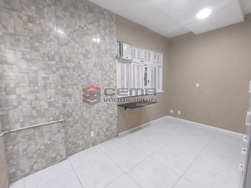Conheça quarto do imóvel - Reformadíssimo conjugado em Copacabana - LAKI01388 - 4 quarto - Reformadíssimo conjugado em Copacabana - LAKI01388 - 4