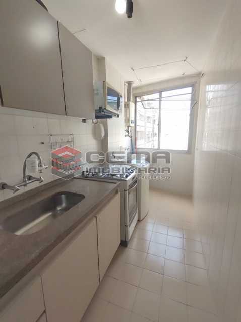 Conheça cozinha do imóvel - BOTAFOGO. Quarto e Sala com Vaga de Garagem e INFRA-ESTRUTURA - LAFL10077 - 15 cozinha - BOTAFOGO. Quarto e Sala com Vaga de Garagem e INFRA-ESTRUTURA - LAFL10077 - 15