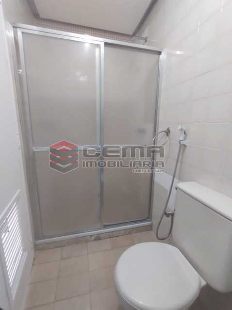 Conheça banheiro suite do imóvel - BOTAFOGO. Quarto e Sala com Vaga de Garagem e INFRA-ESTRUTURA - LAFL10077 - 12 banheiro suite - BOTAFOGO. Quarto e Sala com Vaga de Garagem e INFRA-ESTRUTURA - LAFL10077 - 12