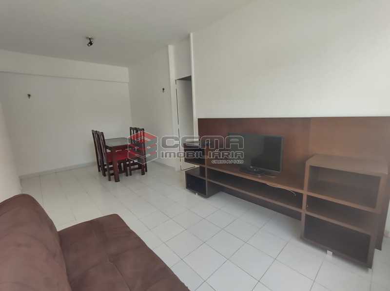 Conheça sala do imóvel - BOTAFOGO. Quarto e Sala com Vaga de Garagem e INFRA-ESTRUTURA - LAFL10077 - 3 sala - BOTAFOGO. Quarto e Sala com Vaga de Garagem e INFRA-ESTRUTURA - LAFL10077 - 3