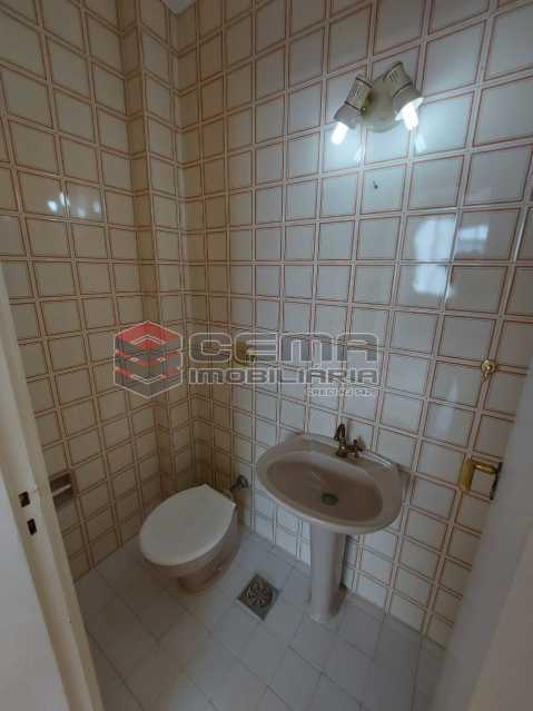 Conheça Lavabo do imóvel - Apartamento 2 quartos à venda Cosme Velho, Zona Sul RJ - R$ 710.000 - LAAP25166 - 23 Lavabo - Apartamento 2 quartos à venda Cosme Velho, Zona Sul RJ - R$ 710.000 - LAAP25166 - 23