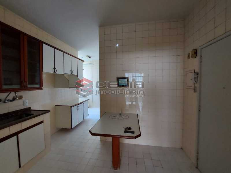Conheça Cozinha do imóvel - Apartamento 2 quartos à venda Cosme Velho, Zona Sul RJ - R$ 710.000 - LAAP25166 - 19 Cozinha - Apartamento 2 quartos à venda Cosme Velho, Zona Sul RJ - R$ 710.000 - LAAP25166 - 19