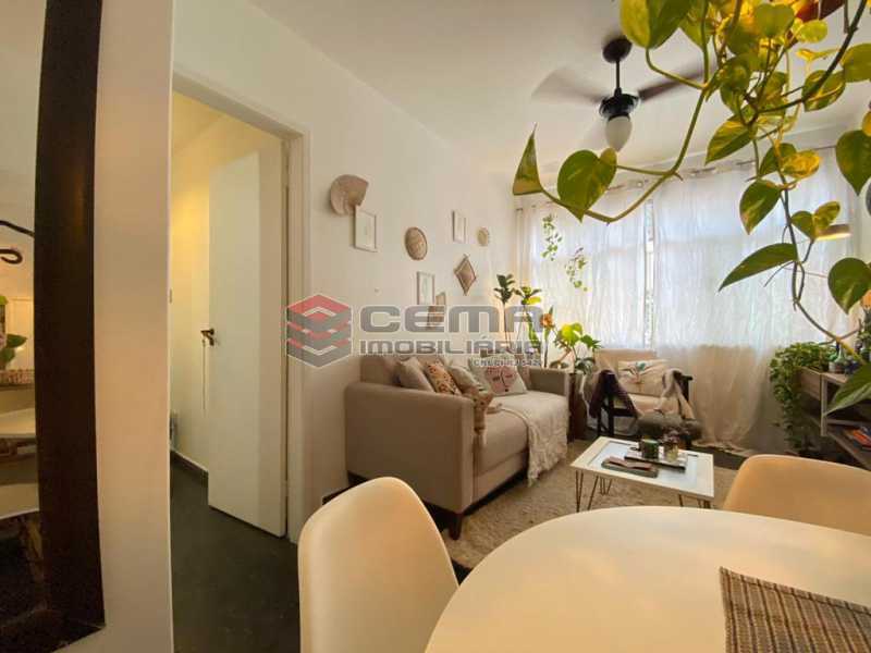 Conheça sala do imóvel - Excelente Apartamento 2 quartos em Rua Bucólica de Laranjeiras ! - LAAP25213 - 1 sala - Excelente Apartamento 2 quartos em Rua Bucólica de Laranjeiras ! - LAAP25213 - 1