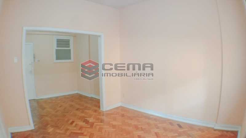 Conheça Sala / quarto do imóvel - Kitnet/Conjugado 32m² para alugar Flamengo, Zona Sul RJ - R$ 1.350 - LAKI01402 - 5 Sala / quarto - Kitnet/Conjugado 32m² para alugar Flamengo, Zona Sul RJ - R$ 1.350 - LAKI01402 - 5