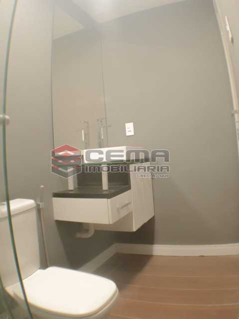 Conheça Banheiro do imóvel - Apartamento 1 quarto para alugar Laranjeiras, Zona Sul RJ - R$ 1.700 - LAAP12920 - 11 Banheiro - Apartamento 1 quarto para alugar Laranjeiras, Zona Sul RJ - R$ 1.700 - LAAP12920 - 11
