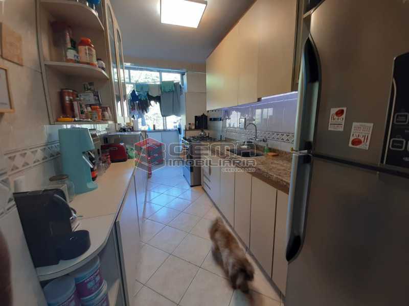 Conheça WhatsApp Image 2021-04-11 at 2 do imóvel - Apartamento para alugar com 3 quartos e 1 vaga na garagem em Laranjeiras, Zona Sul, Rio de Janeiro, RJ. 115m² - LAAP34447 - 17 WhatsApp Image 2021-04-11 at 2 - Apartamento para alugar com 3 quartos e 1 vaga na garagem em Laranjeiras, Zona Sul, Rio de Janeiro, RJ. 115m² - LAAP34447 - 17
