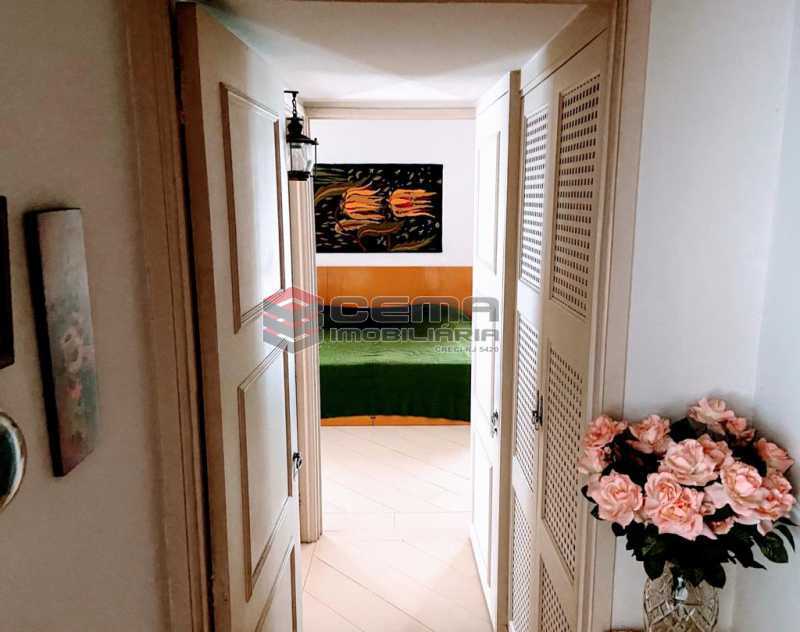 Conheça corredor do imóvel - Excelente Apartamento 2 quartos com suite e vaga no Leblon - LAAP25224 - 4 corredor - Excelente Apartamento 2 quartos com suite e vaga no Leblon - LAAP25224 - 4