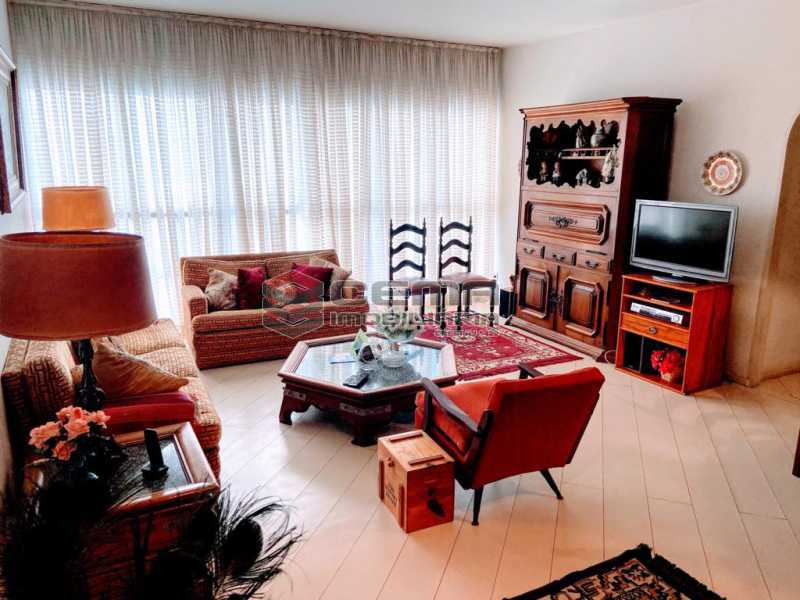 Conheça sala do imóvel - Excelente Apartamento 2 quartos com suite e vaga no Leblon - LAAP25224 - 1 sala - Excelente Apartamento 2 quartos com suite e vaga no Leblon - LAAP25224 - 1