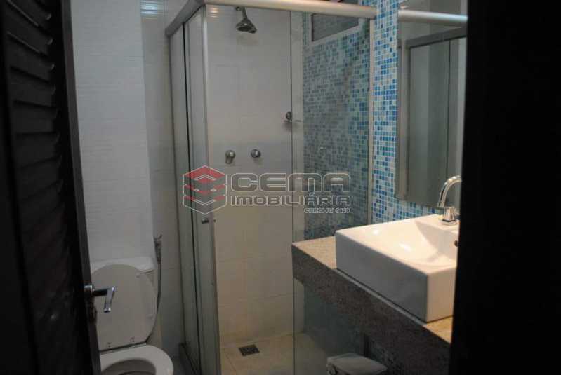 Conheça banheiro social 2 do imóvel - Excelente Apartamento 3 quartos MOBILIADO com vaga em Copacabana - LAAP34459 - 11 banheiro social 2 - Excelente Apartamento 3 quartos MOBILIADO com vaga em Copacabana - LAAP34459 - 11