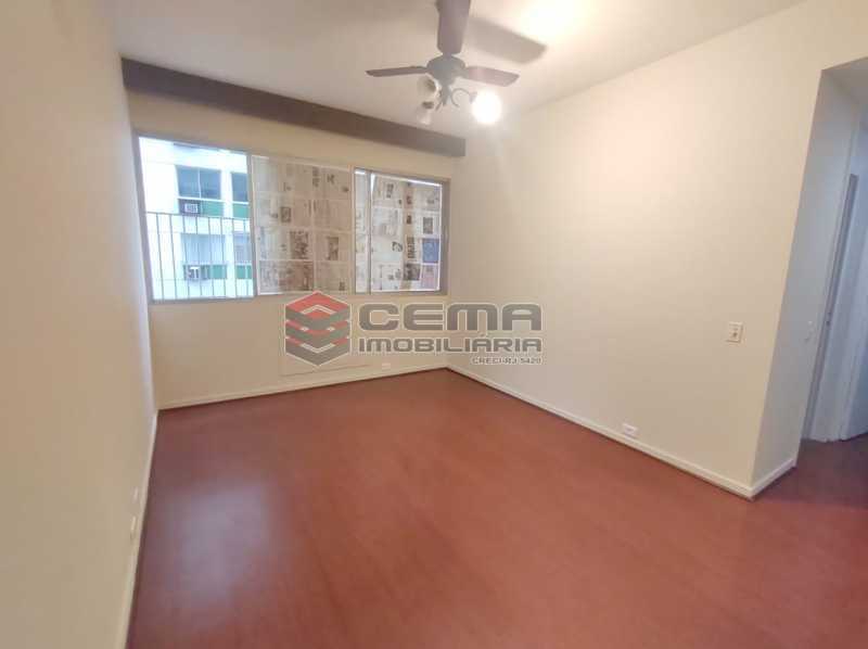 Conheça sala do imóvel - Excepcional Apartamento 2 quartos com suíte e vaga em Laranjeiras - LAAP25232 - 1 sala - Excepcional Apartamento 2 quartos com suíte e vaga em Laranjeiras - LAAP25232 - 1