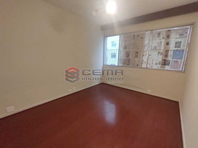 Conheça sala do imóvel - Excepcional Apartamento 2 quartos com suíte e vaga em Laranjeiras - LAAP25232 - 3 sala - Excepcional Apartamento 2 quartos com suíte e vaga em Laranjeiras - LAAP25232 - 3