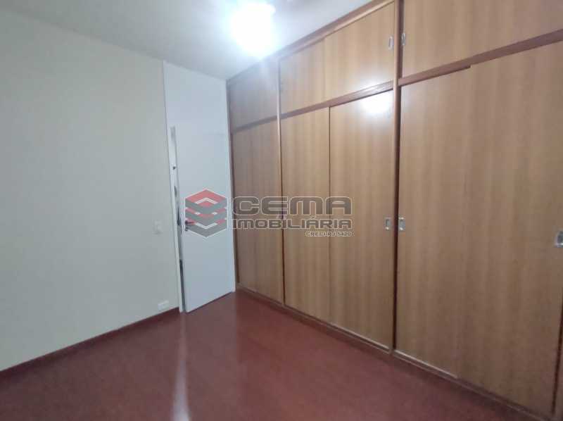 Conheça qurarto2 do imóvel - Excepcional Apartamento 2 quartos com suíte e vaga em Laranjeiras - LAAP25232 - 17 qurarto2 - Excepcional Apartamento 2 quartos com suíte e vaga em Laranjeiras - LAAP25232 - 17