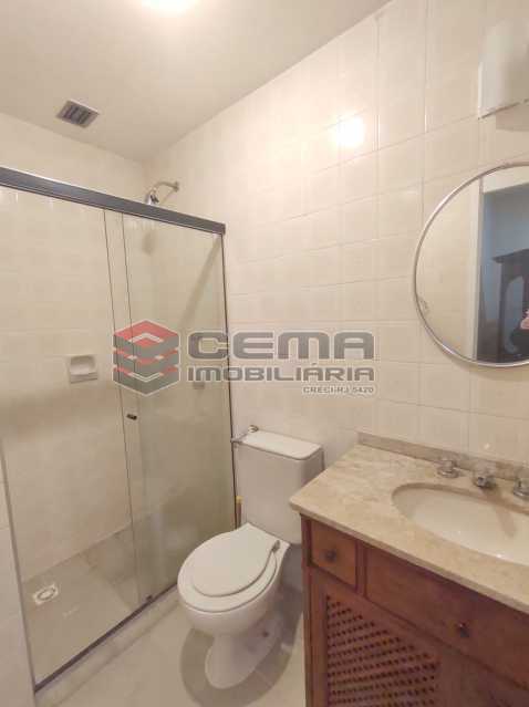 Conheça banheiro social do imóvel - Excepcional Apartamento 2 quartos com suíte e vaga em Laranjeiras - LAAP25232 - 22 banheiro social - Excepcional Apartamento 2 quartos com suíte e vaga em Laranjeiras - LAAP25232 - 22