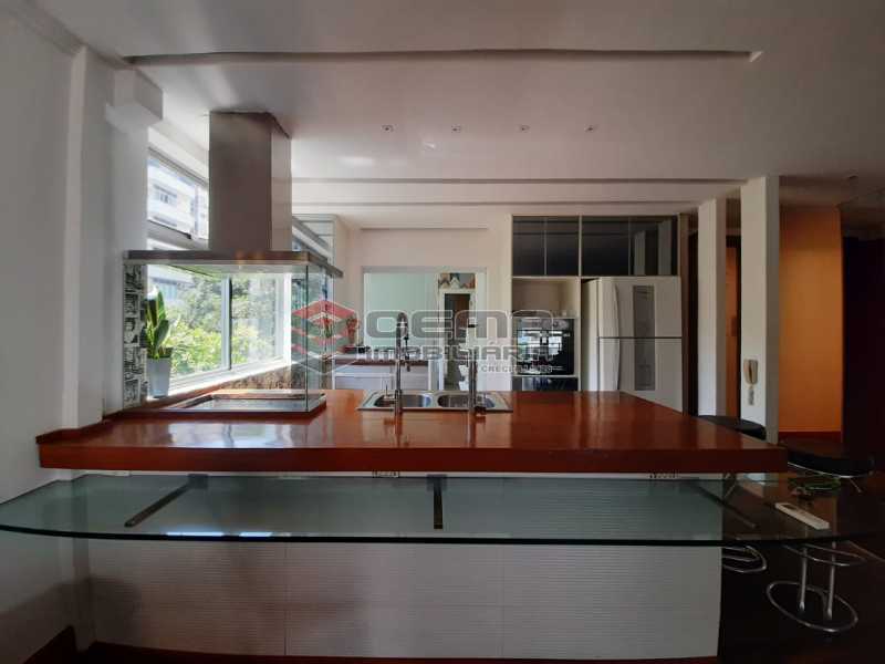 Conheça WhatsApp Image 2021-04-20 at 2 do imóvel - Apartamento para alugar com 4 quartos e 2 vagas na garagem em Ipanema, Rio de Janeiro, RJ. 220M² - LAAP40973 - 6 WhatsApp Image 2021-04-20 at 2 - Apartamento para alugar com 4 quartos e 2 vagas na garagem em Ipanema, Rio de Janeiro, RJ. 220M² - LAAP40973 - 6