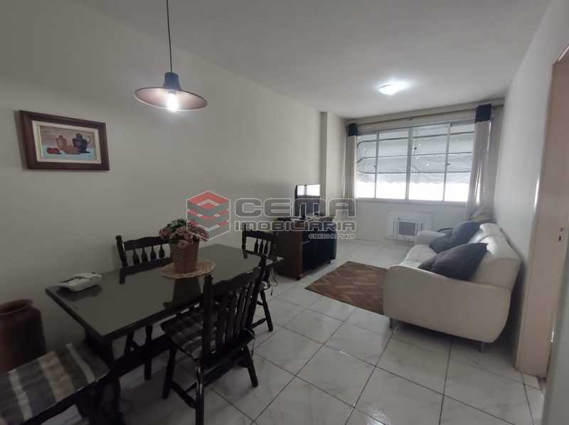 Conheça sala do imóvel - Flat Residencial com serviços e vaga MOBILIADO - LAFL10079 - 4 sala - Flat Residencial com serviços e vaga MOBILIADO - LAFL10079 - 4