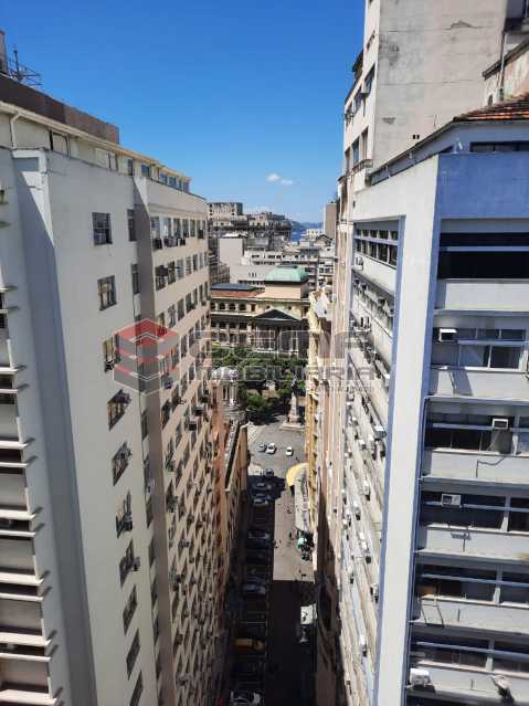 Conheça vista do imóvel - Excelente conjugado MOBILIADO no Centro - LAKI10415 - 3 vista - Excelente conjugado MOBILIADO no Centro - LAKI10415 - 3