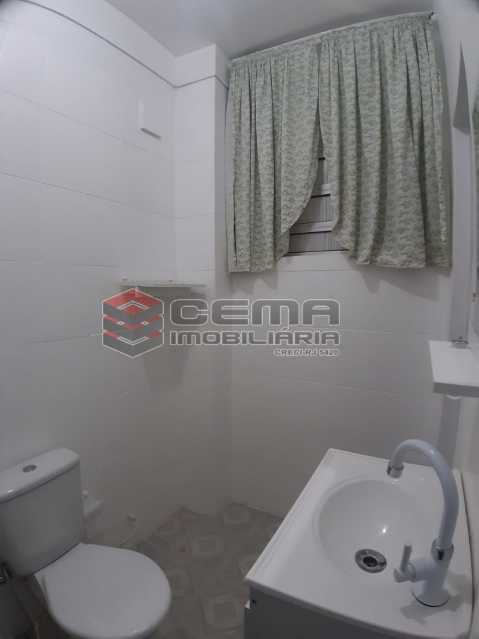 Conheça Banheiro do imóvel - Kitnet/Conjugado 30m² para alugar Flamengo, Zona Sul RJ - R$ 1.100 - LAKI01411 - 11 Banheiro - Kitnet/Conjugado 30m² para alugar Flamengo, Zona Sul RJ - R$ 1.100 - LAKI01411 - 11
