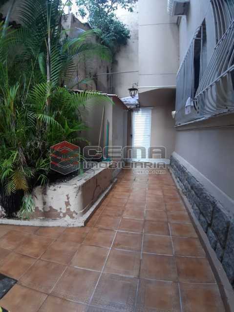 Conheça Corredor do imóvel - Kitnet/Conjugado 30m² para alugar Flamengo, Zona Sul RJ - R$ 1.100 - LAKI01411 - 17 Corredor - Kitnet/Conjugado 30m² para alugar Flamengo, Zona Sul RJ - R$ 1.100 - LAKI01411 - 17