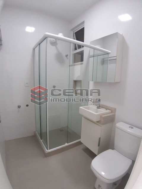 Conheça banheiro do imóvel - quarto e sala reformado Copacabana - LAAP12958 - 10 banheiro - quarto e sala reformado Copacabana - LAAP12958 - 10