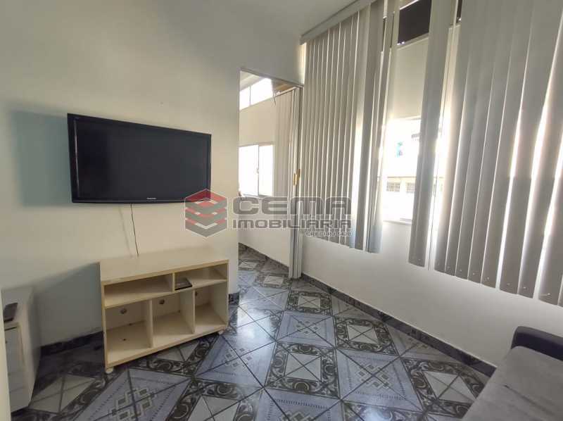 Conheça sala do imóvel - Excelente Apartamento Quarto e Sala MOBILIADO na Glória - LAAP13000 - 1 sala - Excelente Apartamento Quarto e Sala MOBILIADO na Glória - LAAP13000 - 1