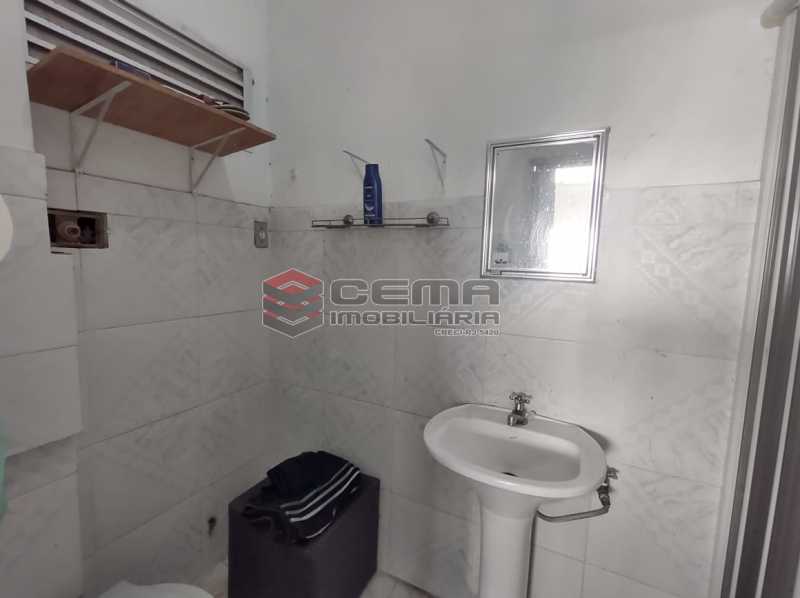 Conheça banheiro social do imóvel - Excelente Apartamento Quarto e Sala MOBILIADO na Glória - LAAP13000 - 11 banheiro social - Excelente Apartamento Quarto e Sala MOBILIADO na Glória - LAAP13000 - 11