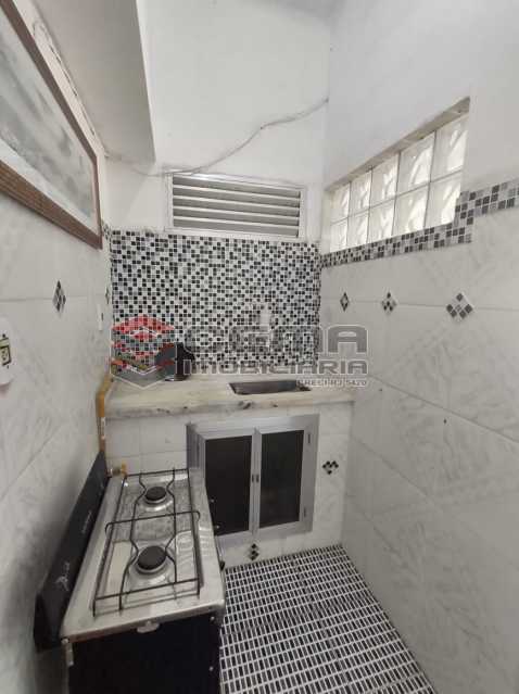 Conheça cozinha do imóvel - Excelente Apartamento Quarto e Sala MOBILIADO na Glória - LAAP13000 - 16 cozinha - Excelente Apartamento Quarto e Sala MOBILIADO na Glória - LAAP13000 - 16