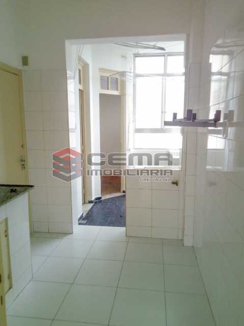 Conheça Cozinha e dep de serv. do imóvel - Apartamento 2 quartos para alugar Laranjeiras, Zona Sul RJ - R$ 2.500 - LAAP25349 - 15 Cozinha e dep de serv. - Apartamento 2 quartos para alugar Laranjeiras, Zona Sul RJ - R$ 2.500 - LAAP25349 - 15