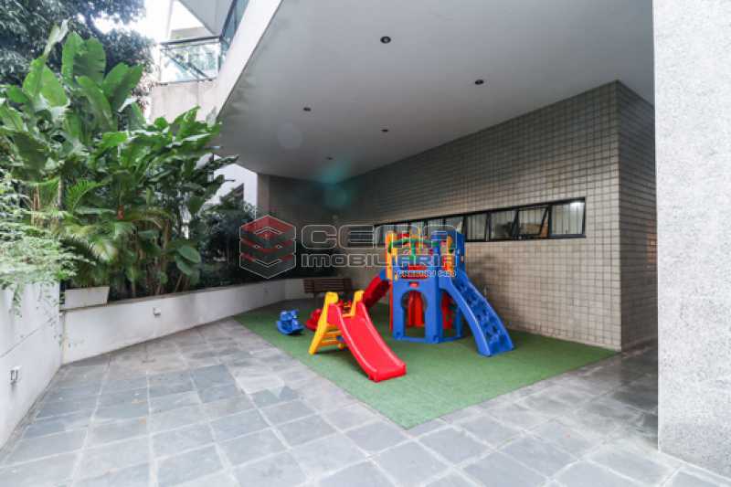 Conheça Área de recreação infantil do imóvel - Apartamento 3 quartos para alugar Laranjeiras, Zona Sul RJ - R$ 4.600 - LAAP34546 - 28 Área de recreação infantil - Apartamento 3 quartos para alugar Laranjeiras, Zona Sul RJ - R$ 4.600 - LAAP34546 - 28