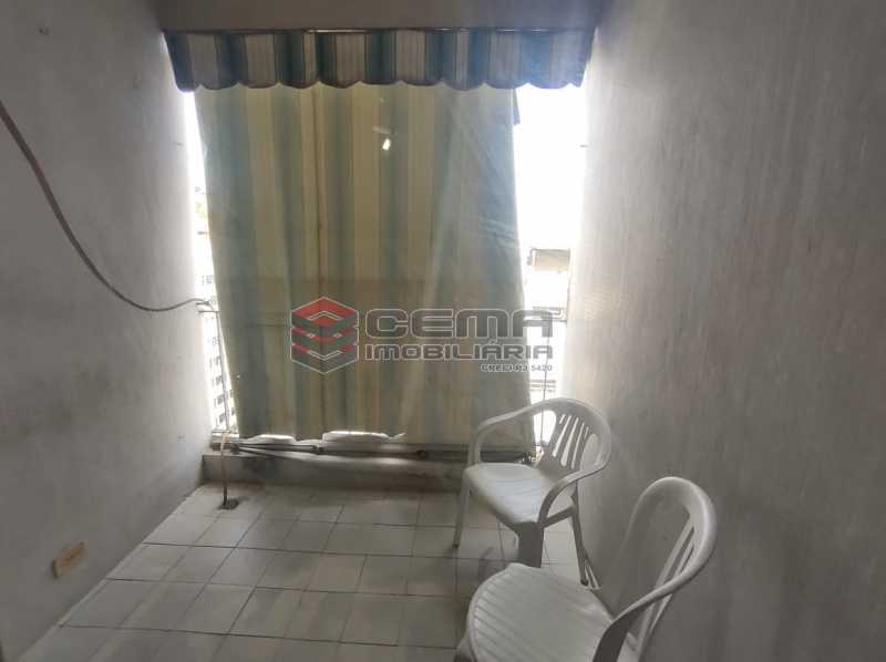 Conheça varanda do imóvel - Excelente Flat MOBILIADO no Centro - LAFL10081 - 10 varanda - Excelente Flat MOBILIADO no Centro - LAFL10081 - 10