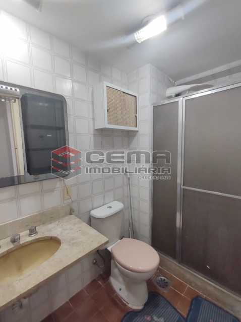 Conheça banheiro social do imóvel - Excelente Flat MOBILIADO no Centro - LAFL10081 - 11 banheiro social - Excelente Flat MOBILIADO no Centro - LAFL10081 - 11