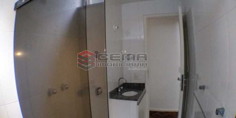 Conheça Banheiro Social do imóvel - Apartamento 2 quartos para alugar Laranjeiras, Zona Sul RJ - R$ 1.700 - LAAP25409 - 12 Banheiro Social - Apartamento 2 quartos para alugar Laranjeiras, Zona Sul RJ - R$ 1.700 - LAAP25409 - 12