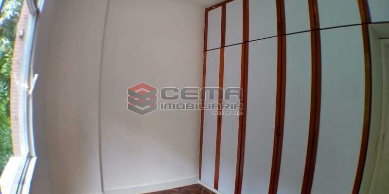 Conheça Quarto 1 do imóvel - Apartamento 2 quartos para alugar Laranjeiras, Zona Sul RJ - R$ 1.700 - LAAP25409 - 8 Quarto 1 - Apartamento 2 quartos para alugar Laranjeiras, Zona Sul RJ - R$ 1.700 - LAAP25409 - 8