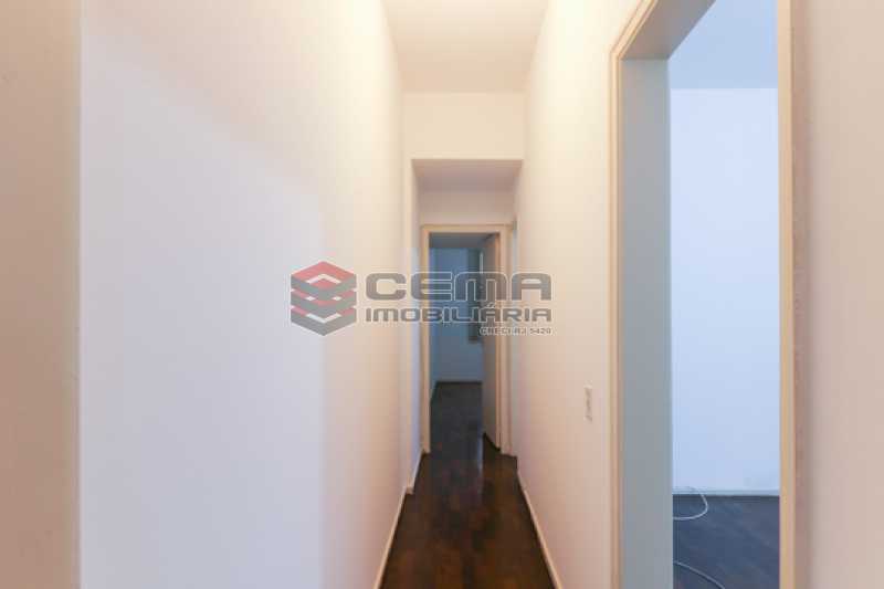 Conheça Corredor do imóvel - Apartamento 2 quartos para alugar Laranjeiras, Zona Sul RJ - R$ 1.900 - LAAP25410 - 9 Corredor - Apartamento 2 quartos para alugar Laranjeiras, Zona Sul RJ - R$ 1.900 - LAAP25410 - 9