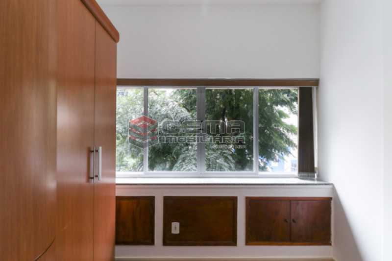 Conheça Quarto 1 do imóvel - Apartamento 2 quartos para alugar Laranjeiras, Zona Sul RJ - R$ 1.900 - LAAP25410 - 6 Quarto 1 - Apartamento 2 quartos para alugar Laranjeiras, Zona Sul RJ - R$ 1.900 - LAAP25410 - 6