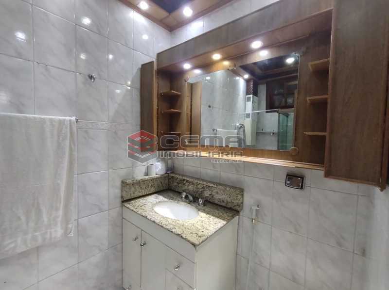 Conheça banheiro do imóvel - Apartamento Quarto e sala MOBILADO no coração do FLAMENGO - LAAP13025 - 15 banheiro - Apartamento Quarto e sala MOBILADO no coração do FLAMENGO - LAAP13025 - 15