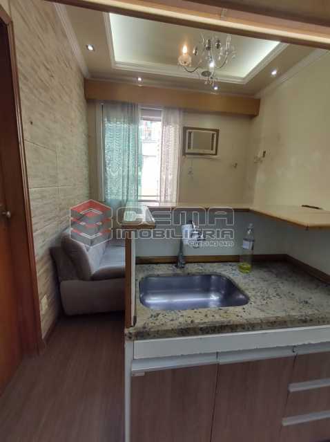 Conheça cozinha do imóvel - Apartamento Quarto e sala MOBILADO no coração do FLAMENGO - LAAP13025 - 6 cozinha - Apartamento Quarto e sala MOBILADO no coração do FLAMENGO - LAAP13025 - 6