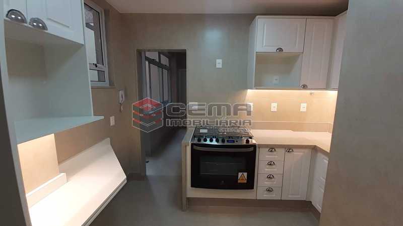 Conheça Cozinha do imóvel - Apartamento 3 quartos para alugar Copacabana, Zona Sul RJ - R$ 4.300 - LAAP34615 - 17 Cozinha - Apartamento 3 quartos para alugar Copacabana, Zona Sul RJ - R$ 4.300 - LAAP34615 - 17