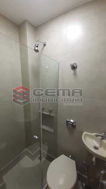 Conheça BanheiroServiço do imóvel - Apartamento 3 quartos para alugar Copacabana, Zona Sul RJ - R$ 4.300 - LAAP34615 - 20 BanheiroServiço - Apartamento 3 quartos para alugar Copacabana, Zona Sul RJ - R$ 4.300 - LAAP34615 - 20