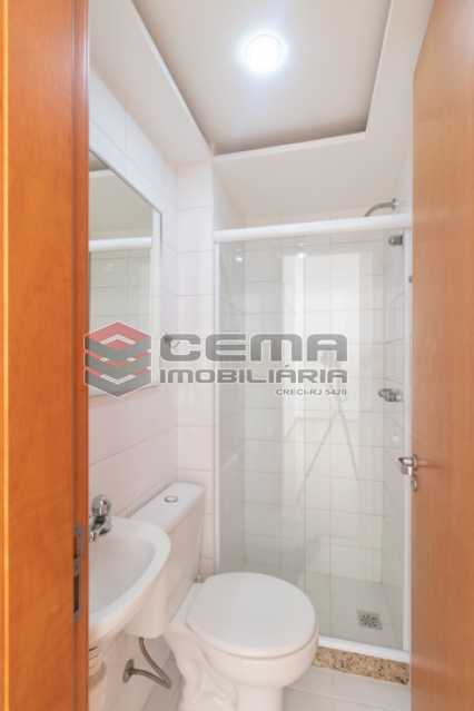 Conheça banheiro suite do imóvel - Quartier Carioca. Apartamento 3 quartos com suíte e vaga no Catete - LAAP34624 - 11 banheiro suite - Quartier Carioca. Apartamento 3 quartos com suíte e vaga no Catete - LAAP34624 - 11