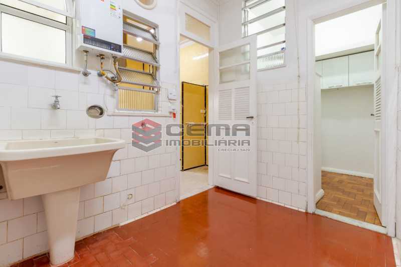 Conheça area e dependencia do imóvel - Excelente oportunidade, na Rua Leopoldo Miguez, 3 quartos com vaga em Copacabana - LAAP34628 - 13 area e dependencia - Excelente oportunidade, na Rua Leopoldo Miguez, 3 quartos com vaga em Copacabana - LAAP34628 - 13