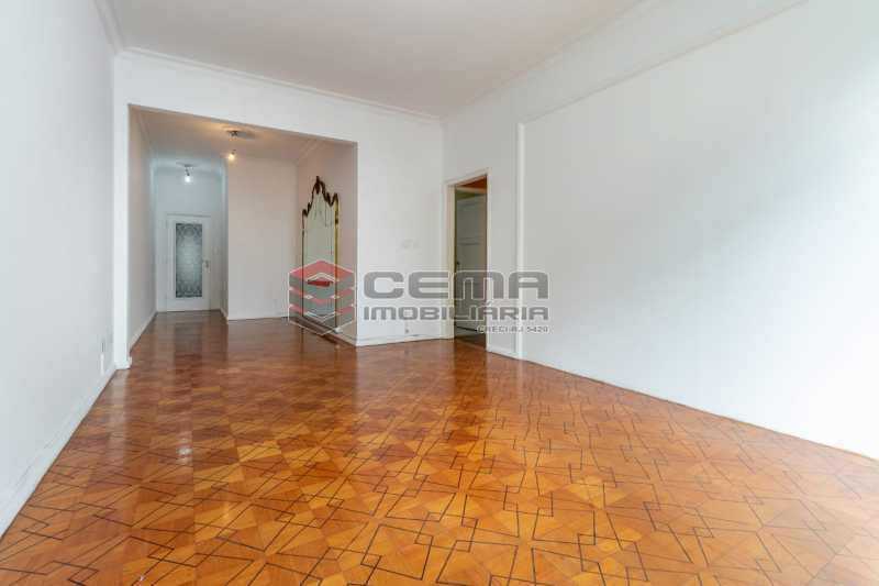 Conheça sala do imóvel - Excelente oportunidade, na Rua Leopoldo Miguez, 3 quartos com vaga em Copacabana - LAAP34628 - 4 sala - Excelente oportunidade, na Rua Leopoldo Miguez, 3 quartos com vaga em Copacabana - LAAP34628 - 4