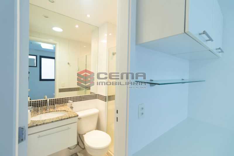 Conheça Banheiro Suíte do imóvel - Flat em Boatafogo-RJ - LAFL20035 - 14 Banheiro Suíte - Flat em Boatafogo-RJ - LAFL20035 - 14
