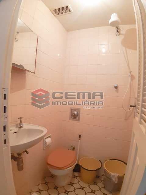 Conheça banheiro serviço do imóvel - Apartamento 3 quartos para alugar Copacabana, Zona Sul RJ - R$ 4.000 - LAAP34686 - 27 banheiro serviço - Apartamento 3 quartos para alugar Copacabana, Zona Sul RJ - R$ 4.000 - LAAP34686 - 27
