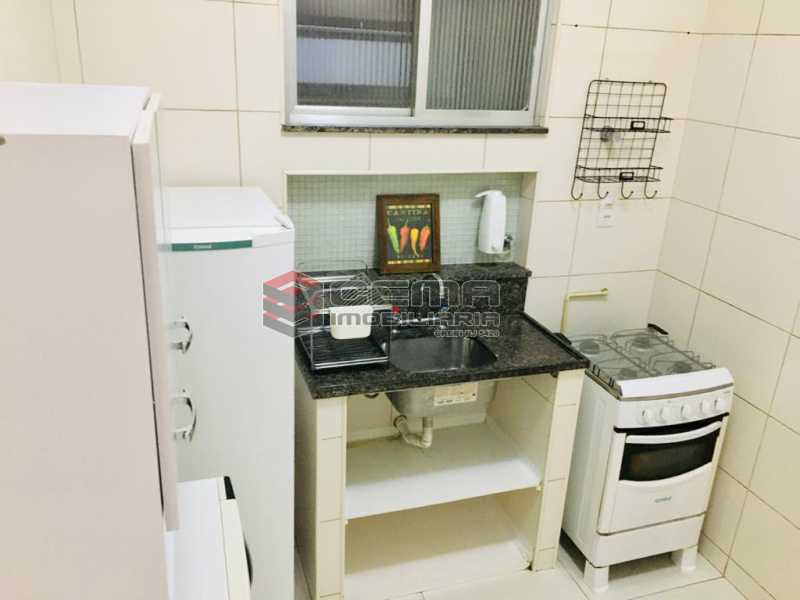 Conheça COZINHA3. do imóvel - Excelente conjugado mobiliado em Copacabana - LAKI10449 - 10 COZINHA3. - Excelente conjugado mobiliado em Copacabana - LAKI10449 - 10